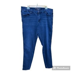 Melissa Macarthy Seven Jeans